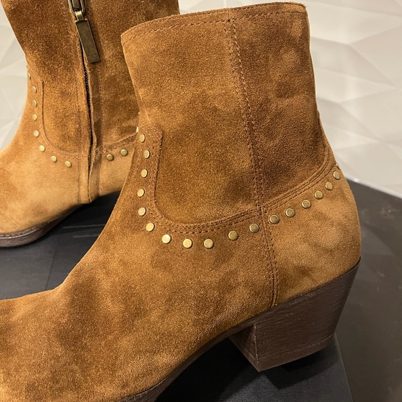 XX SOLD XX Saint Laurent Lukas Suede studded boots - Picture 5 of 8
